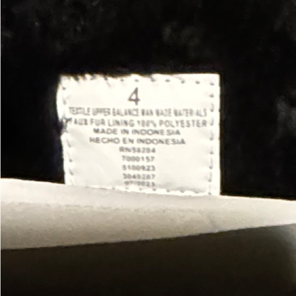 The Children's Place Black Kids Snow Boots - Picture 8 of 8